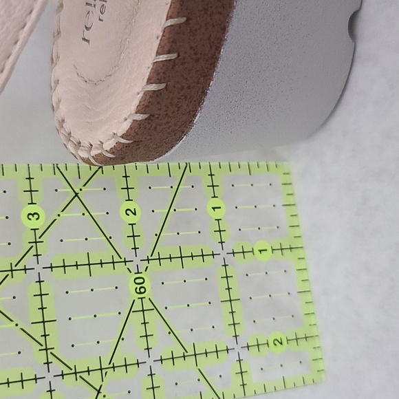 NEW Relaxshoe Women's Natural color Leather Wedge Air cushioned Sandals(Sz 6) - Picture 8 of 11